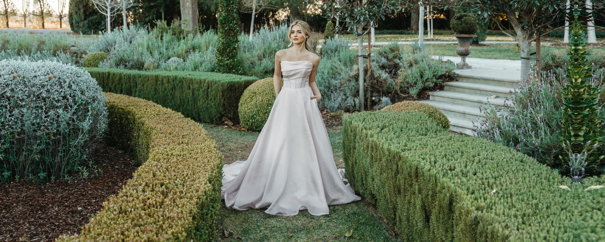 Allum & sidaway Bridal - Love at first sight with Stella York.